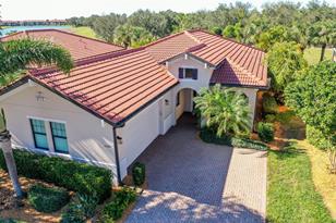 23167 Copperleaf Dr, Venice, FL 34293 - Photo 2