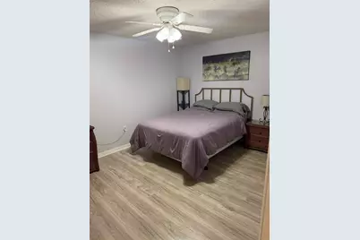 108 Pinehurst Drive, Bradenton, FL 34210 - Photo 10