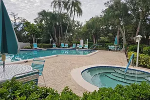 108 Pinehurst Dr, Bradenton, FL 34210 - Photo 40