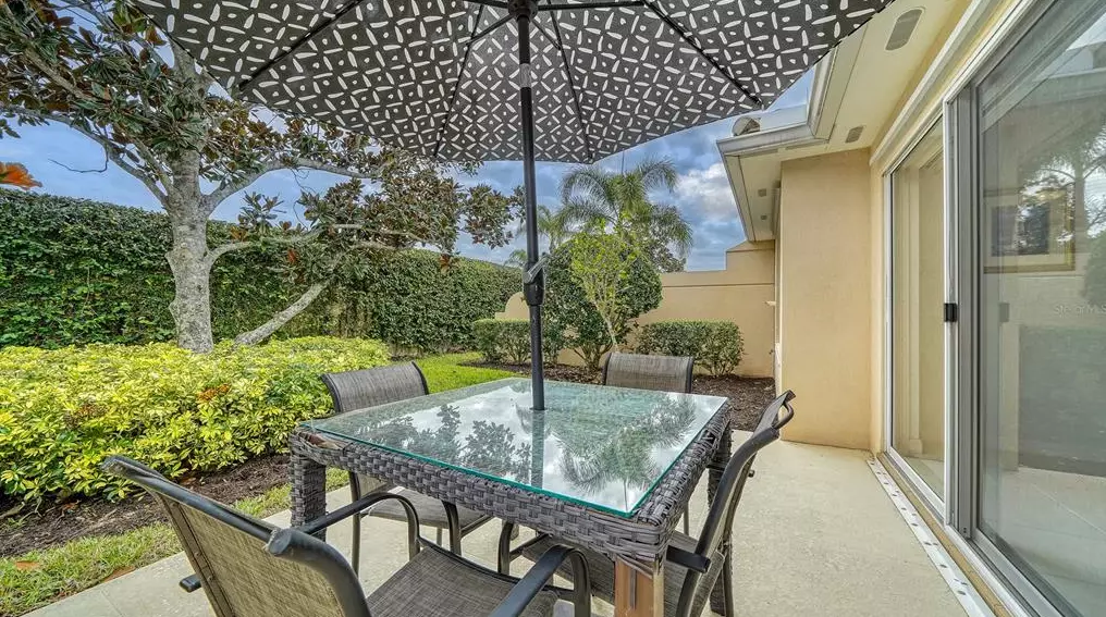 5740 Ivrea Dr, Sarasota, FL 34238-4728