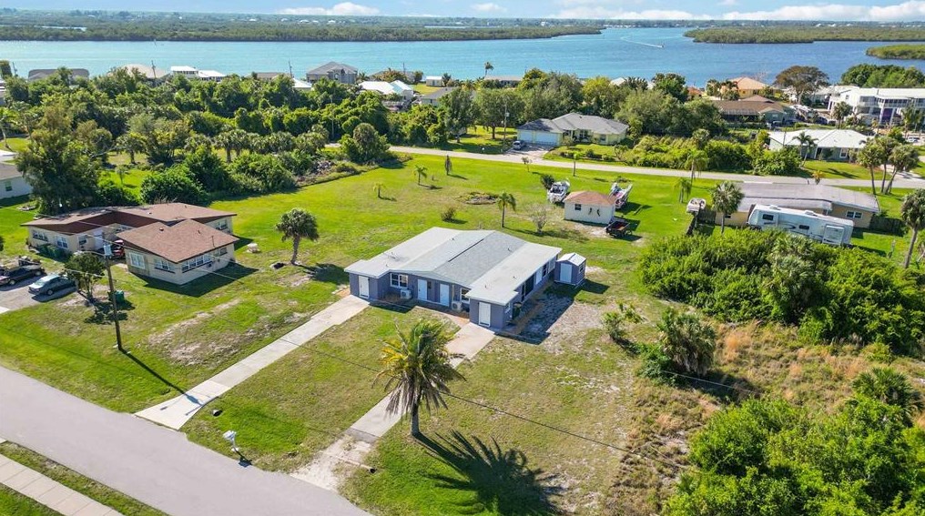 27285 Sunnybrook Rd, Punta Gorda, FL 33983