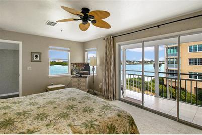 1366 Siesta Bayside Drive #1366-F, Sarasota, FL 34242 - Photo 48