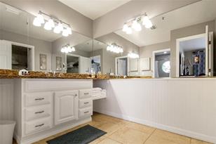 1366 Siesta Bayside Dr, Sarasota, FL 34242 - Photo 54