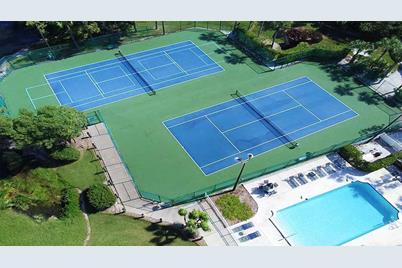 1366 Siesta Bayside Drive #1366-F, Sarasota, FL 34242 - Photo 2