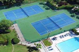 1366 Siesta Bayside Dr, Sarasota, FL 34242 - Photo 2