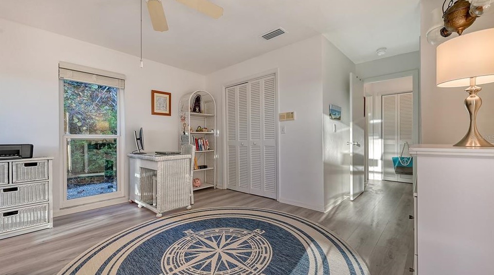 406 Casey Ky Rd, Nokomis FL 34275-3372 exterior