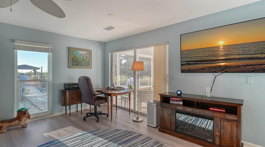 406 Casey Ky Rd, Nokomis FL 34275-3372 exterior