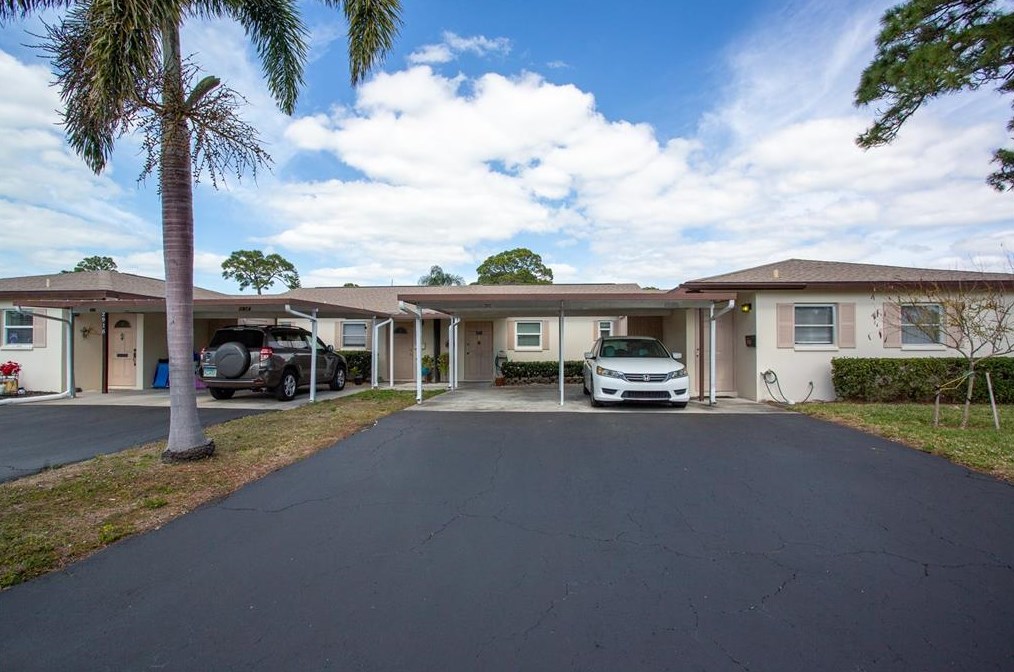 2912 Swifton Dr, Sarasota, FL