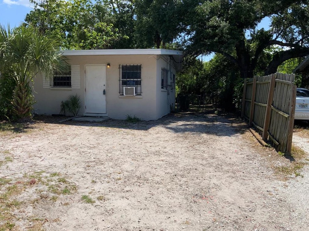 2926 Orange Ave, Sarasota, FL 34234-4739