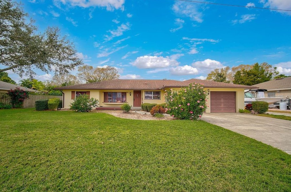34 Christie Ave, Sarasota, FL 34232-1902