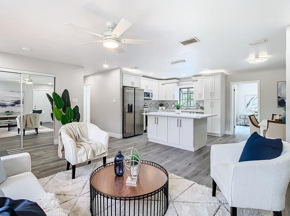 6123 111th Ave, Tampa FL  33617-3129 exterior