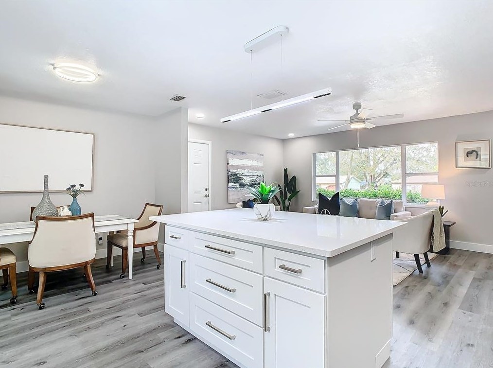 6123 111th Ave, Tampa FL  33617-3129 exterior