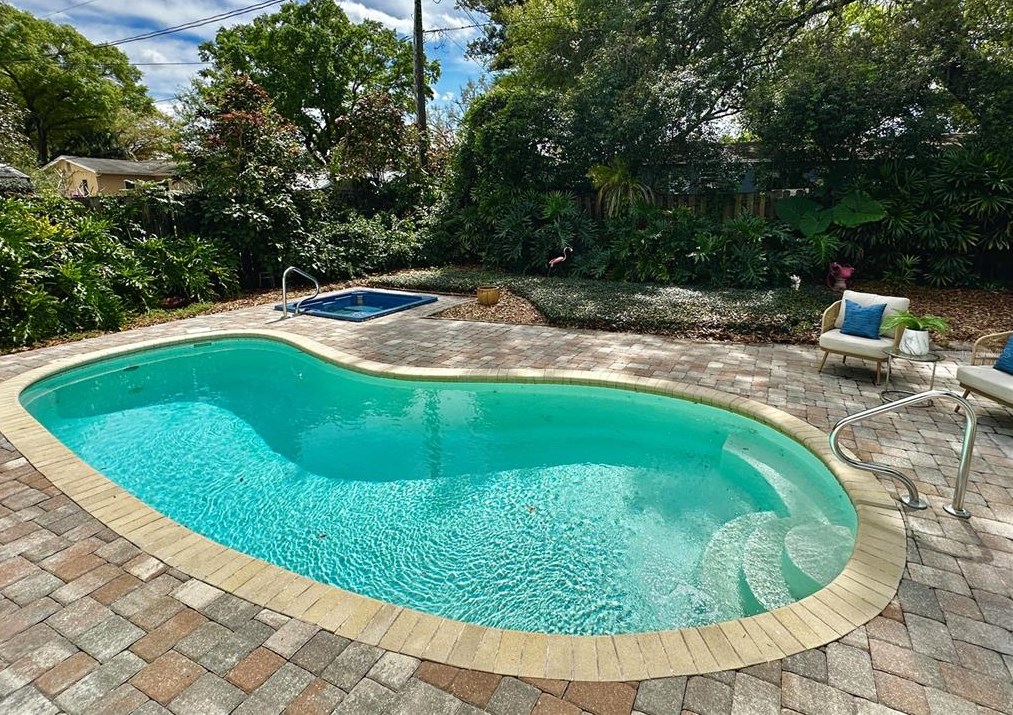 6123 111th Ave, Tampa FL  33617-3129 exterior