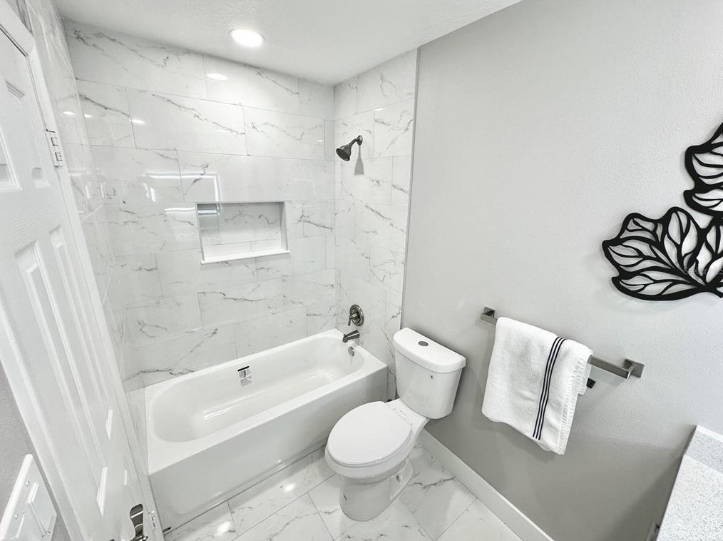 6123 111th Ave, Tampa FL  33617-3129 exterior