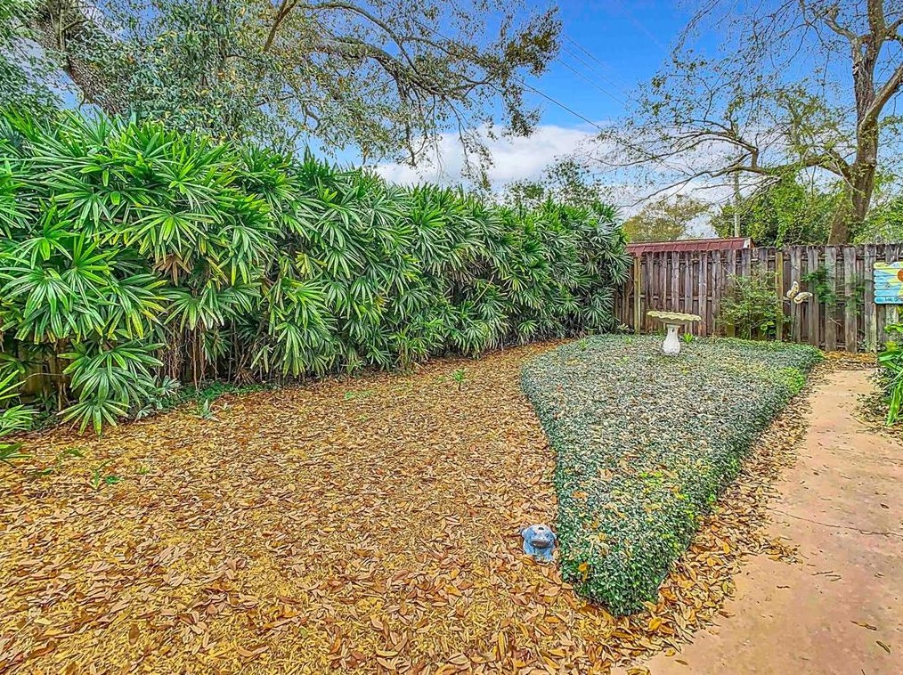 6123 111th Ave, Tampa FL  33617-3129 exterior