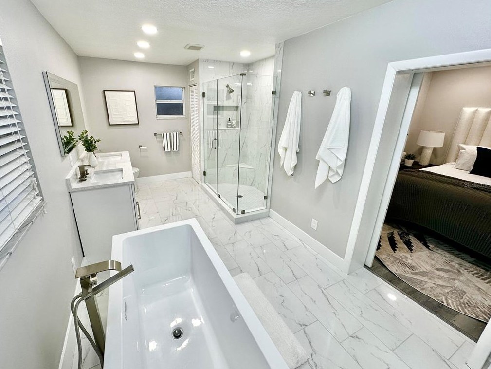 6123 111th Ave, Tampa FL  33617-3129 exterior