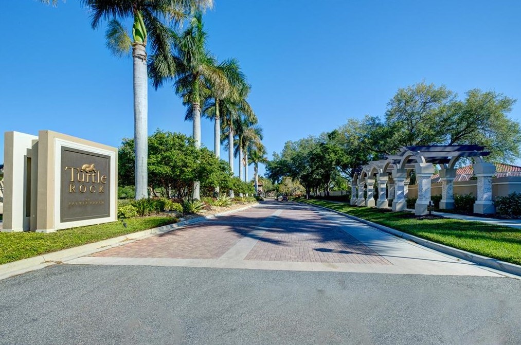 5233 Far Oak Cir, Sarasota, FL 34238-3306