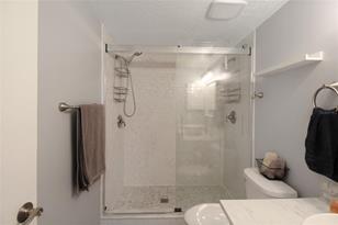2124 N Tamiami Trl, Sarasota, FL 34234 - Photo 36