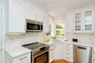 1747 Waldemere St, Sarasota, FL 34239 - Photo 18