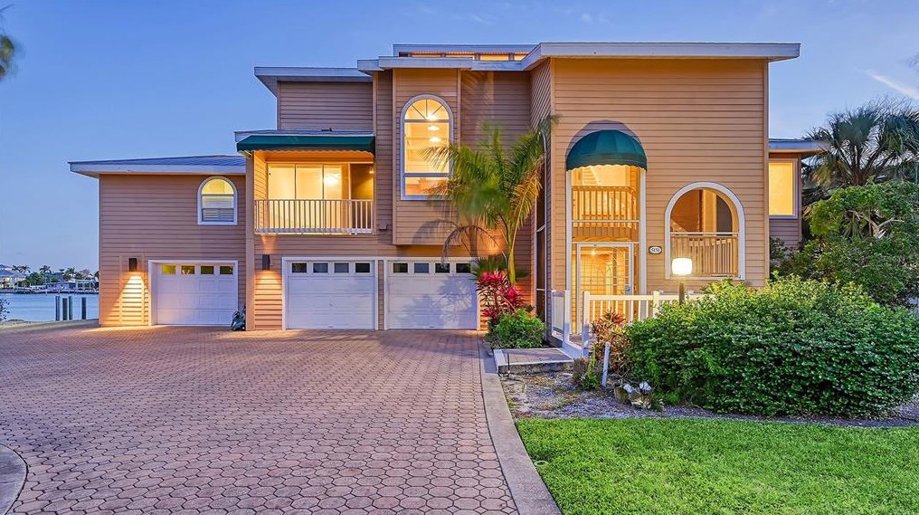 5151 Sun Cir, Sarasota, FL 34234