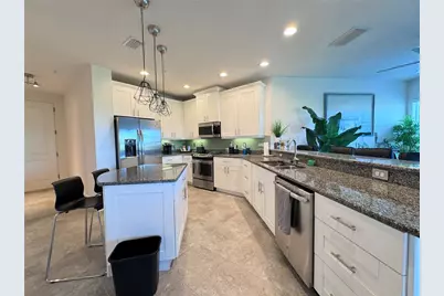 7710 34th Avenue W #202, Bradenton, FL 34209 - Photo 6