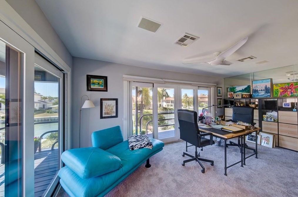 414 Mdw Lark Dr, Sarasota FL 34236-1902 exterior