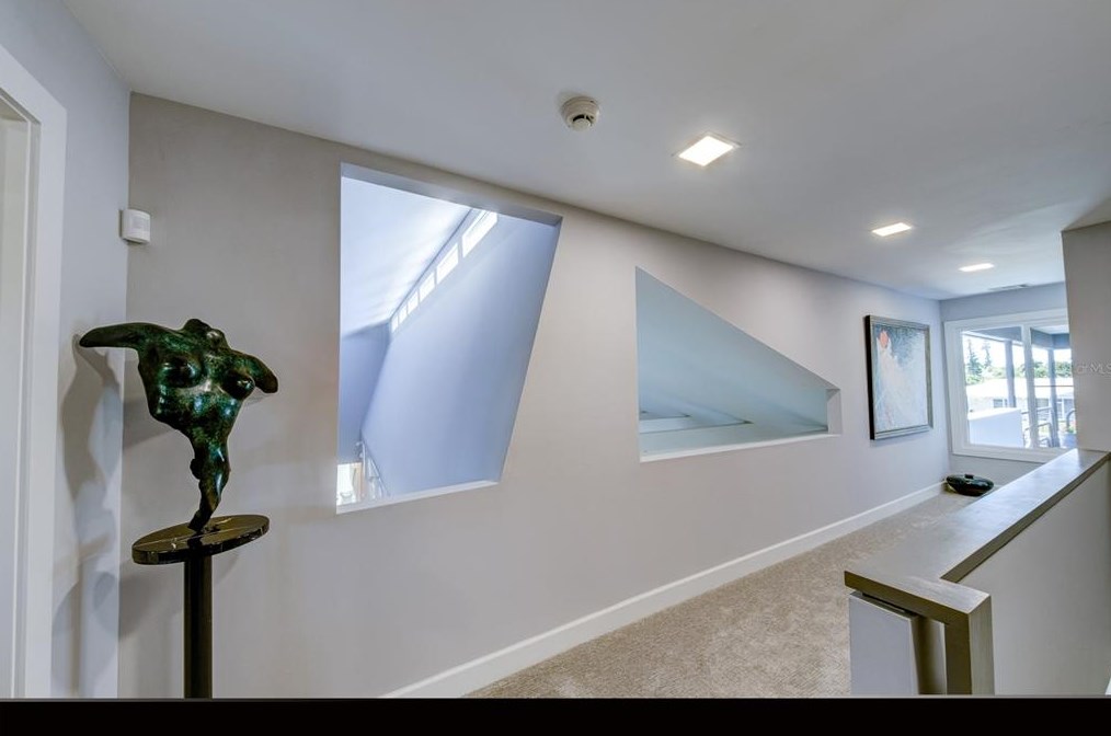 414 Mdw Lark Dr, Sarasota FL 34236-1902 exterior