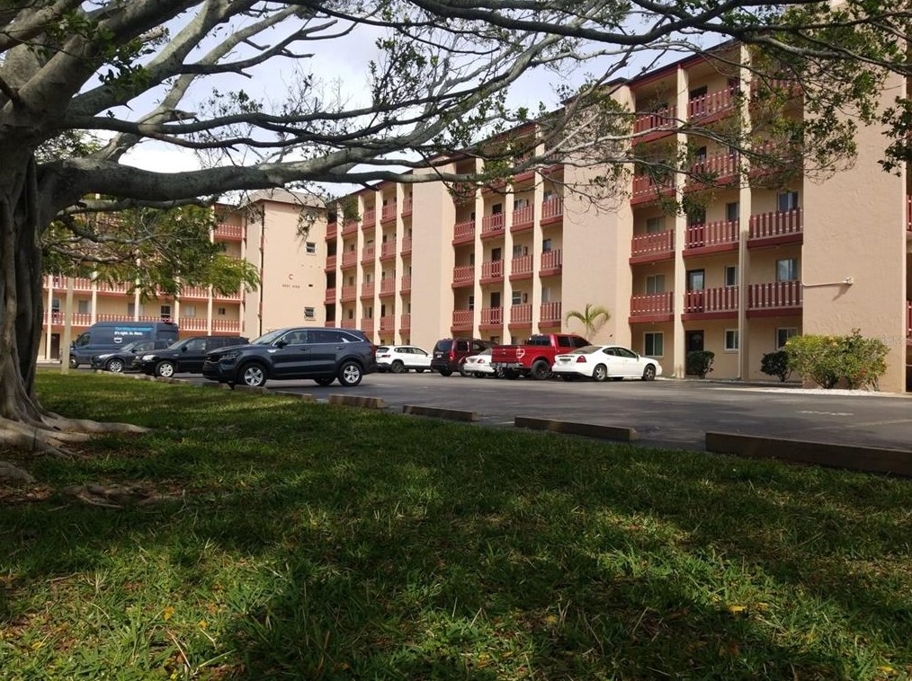 4025 Lake Bayshore Dr #c113, Bradenton, FL 34205