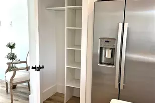 806 S Jefferson Ave, Sarasota, FL 34237 - Photo 8