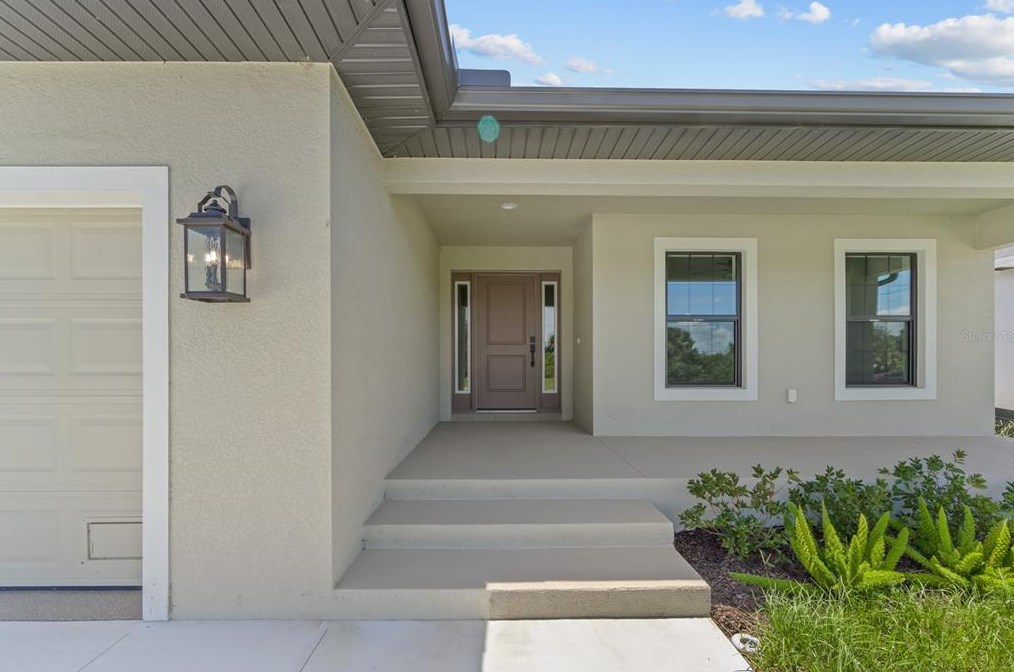196 Arch Dr, Placida, FL 33947