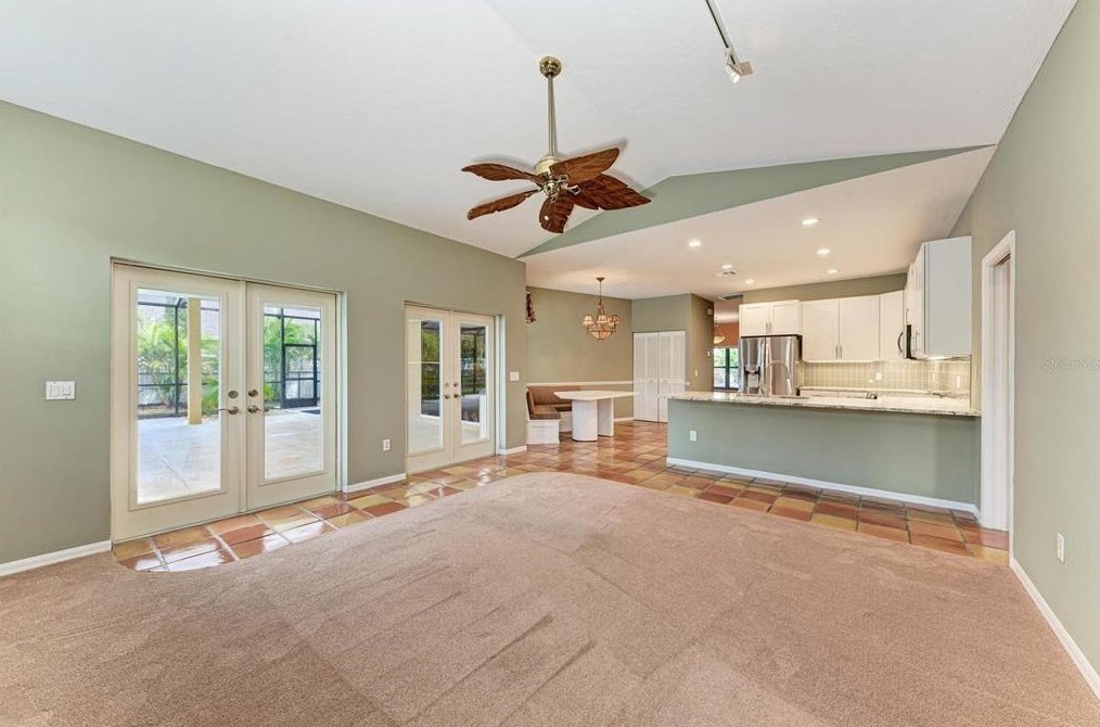 307 Bayside Pkwy, Nokomis FL 34275-3428 exterior