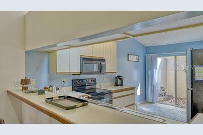 5905 Doral Drive, Sarasota, FL 34243 - Photo 14