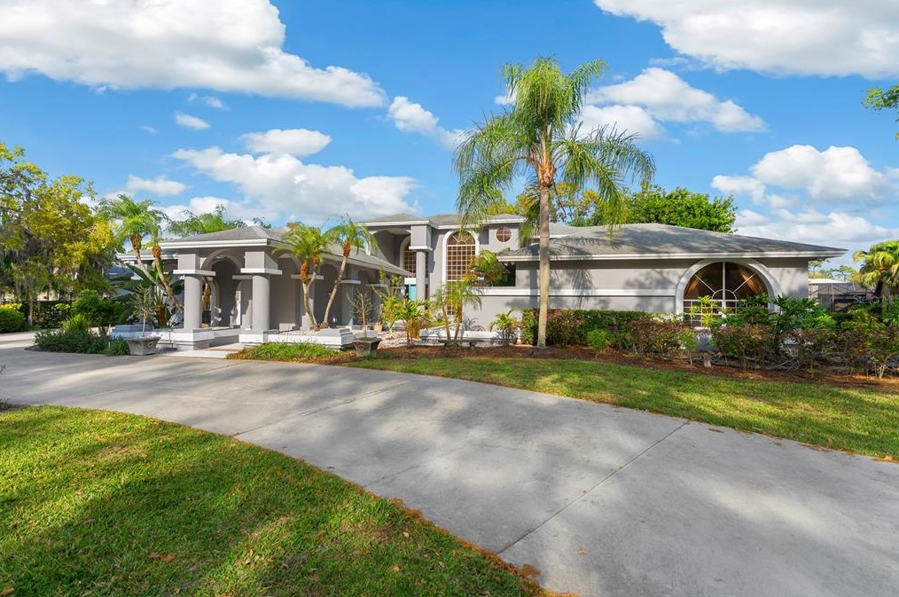 5001 Coco Plum Way, Sarasota, FL 34241