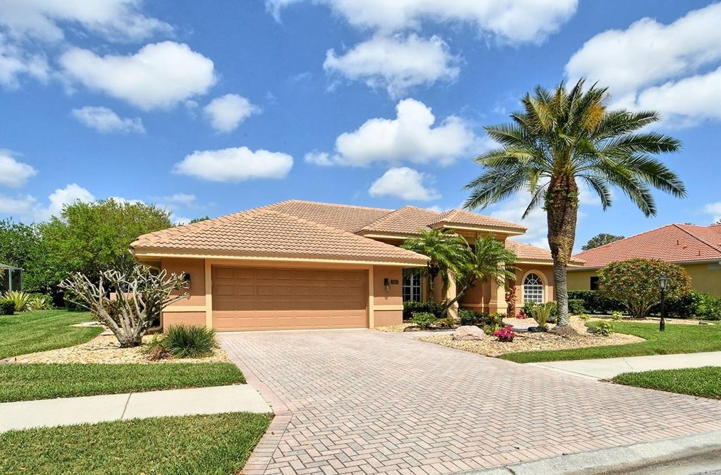 7837 Crest Hammock Way, Sarasota, FL 34240-8251
