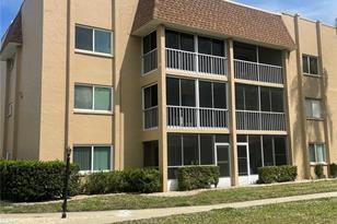 1310 Glen Oaks Dr E, Sarasota, FL 34232 - Photo 1