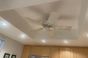 1310 Glen Oaks Dr E, Sarasota, FL 34232 - Photo 10