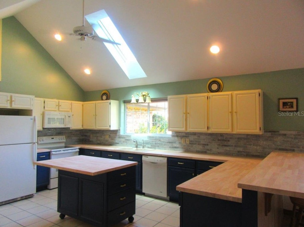 1054 Red Maple Way, New Smyrna, FL 32168-7929