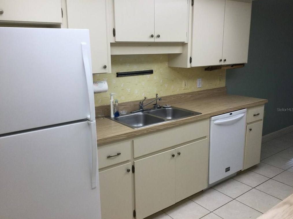 3553 Wilkinson Woods Dr #37, Sarasota, FL 34231