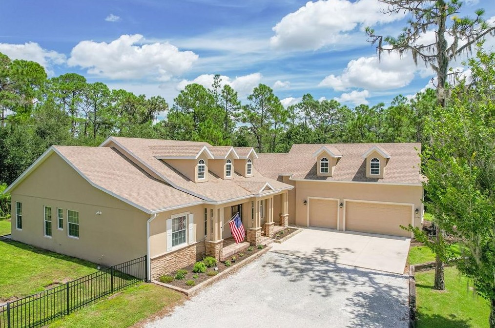 19705 69th Ave E, Bradenton, FL 34211