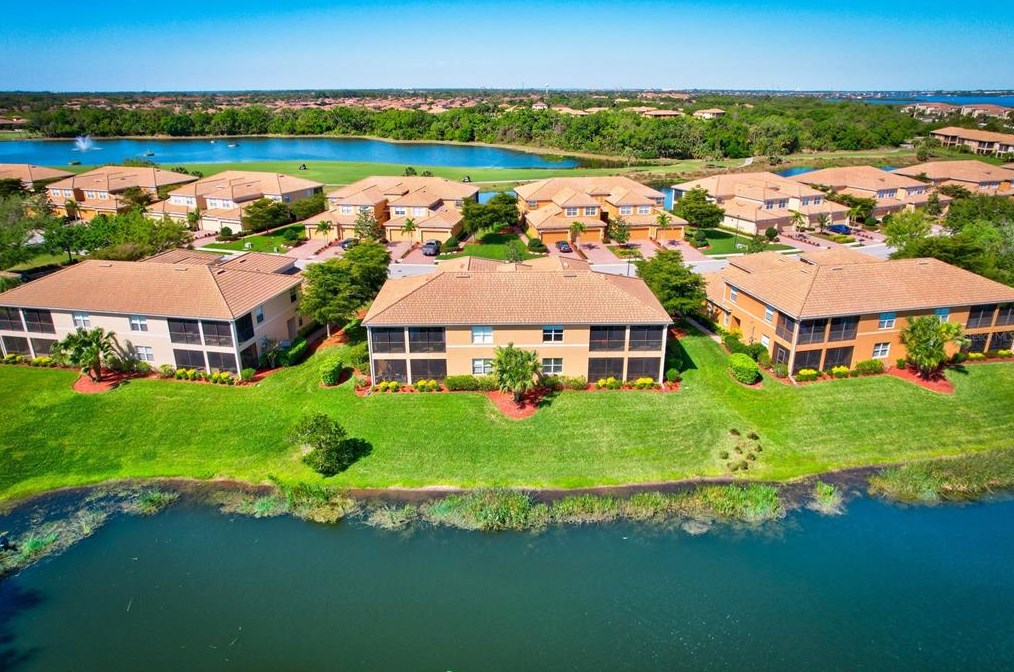 415 Winding Brook Ln #102, Bradenton, FL 34212
