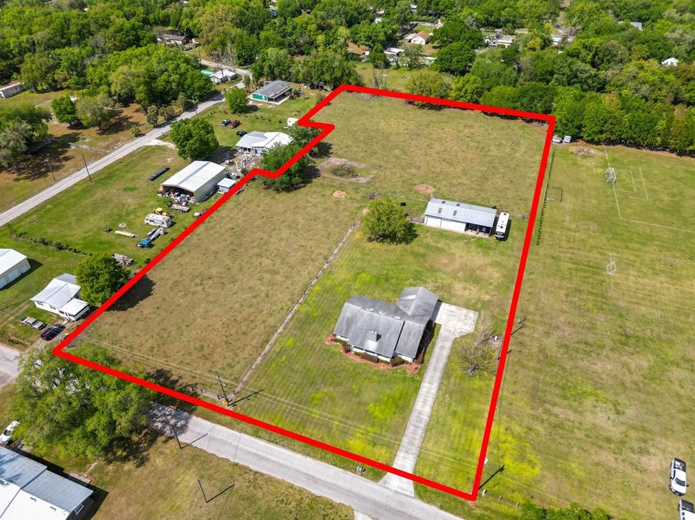 4255 Viola Rd, Lakeland, FL 33810-0156