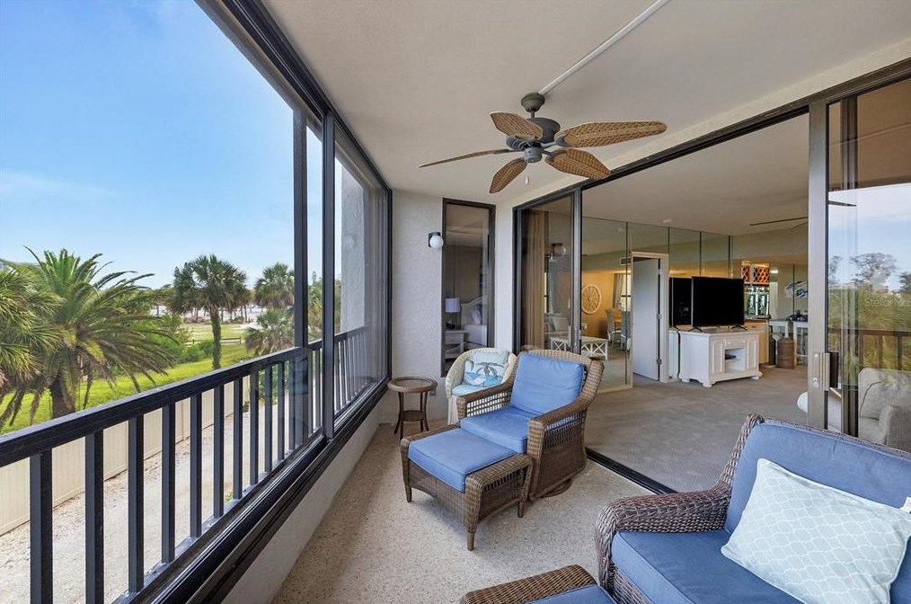 5740 Midnight Pass Rd, Sarasota FL 34242-3000 exterior