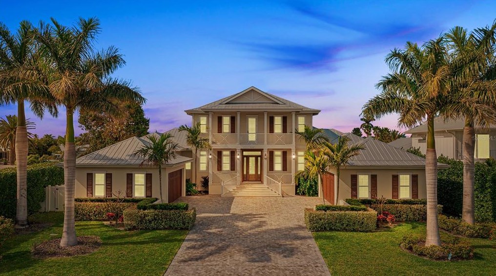 532 Key Royale Dr, Bradenton Beach, FL 34217-1226