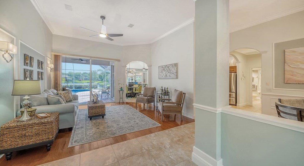 11407 Savannah Lakes Dr, Parrish, FL 34219-2302