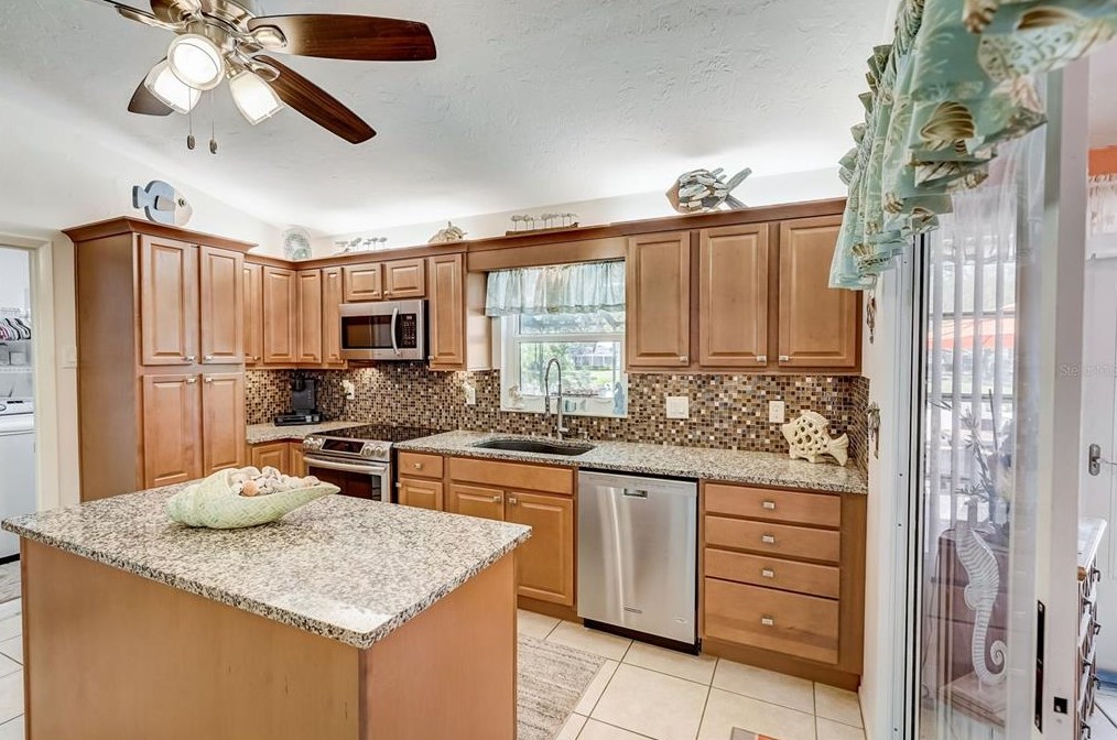 5620 Garden Lakes Majestic, Bradenton, FL 34203