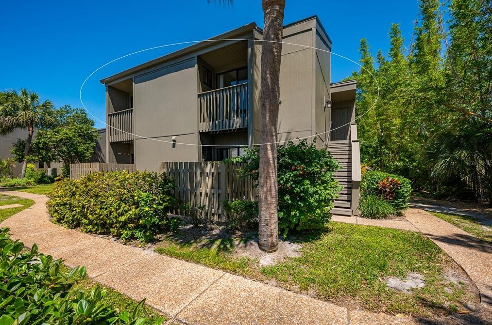 120 Woodland Pl #120, Osprey, FL 34229
