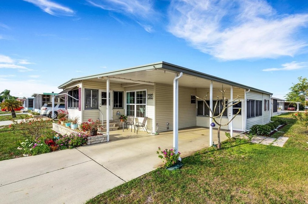 5619 Bayshore Rd #359, Palmetto, FL 34221