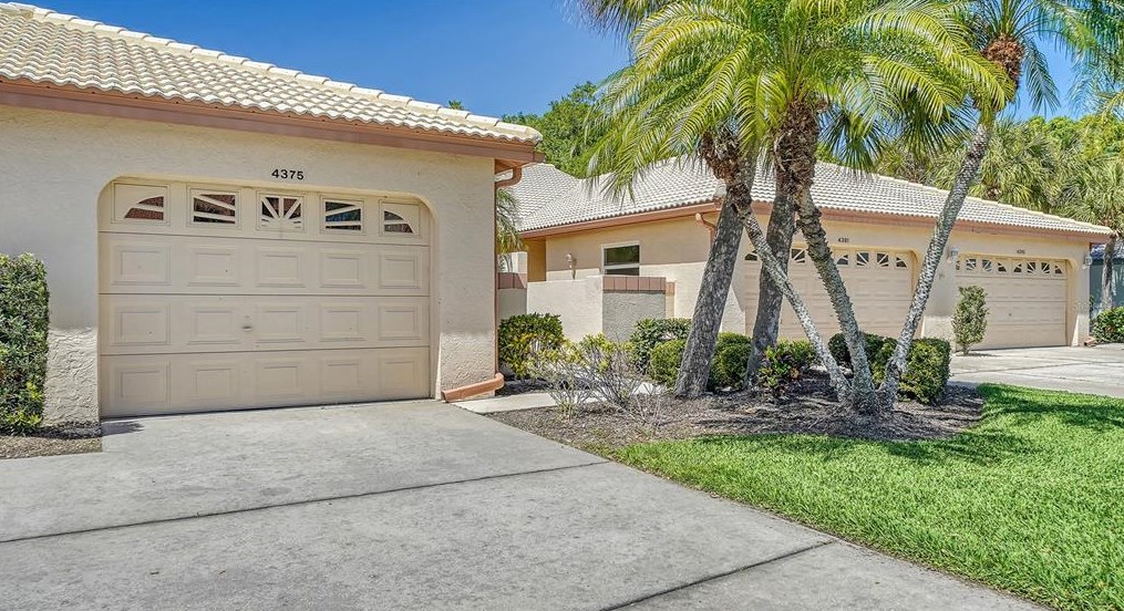 4375 Madeira Ct, Sarasota, FL 34233-5030