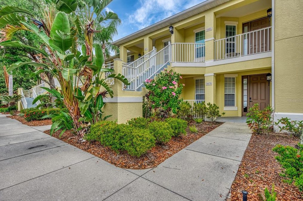 5677 Key Largo Ct, Bradenton, FL 34203-8092