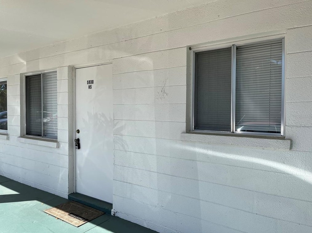 5930 Welcome Rd #h5, Bradenton, FL 34207